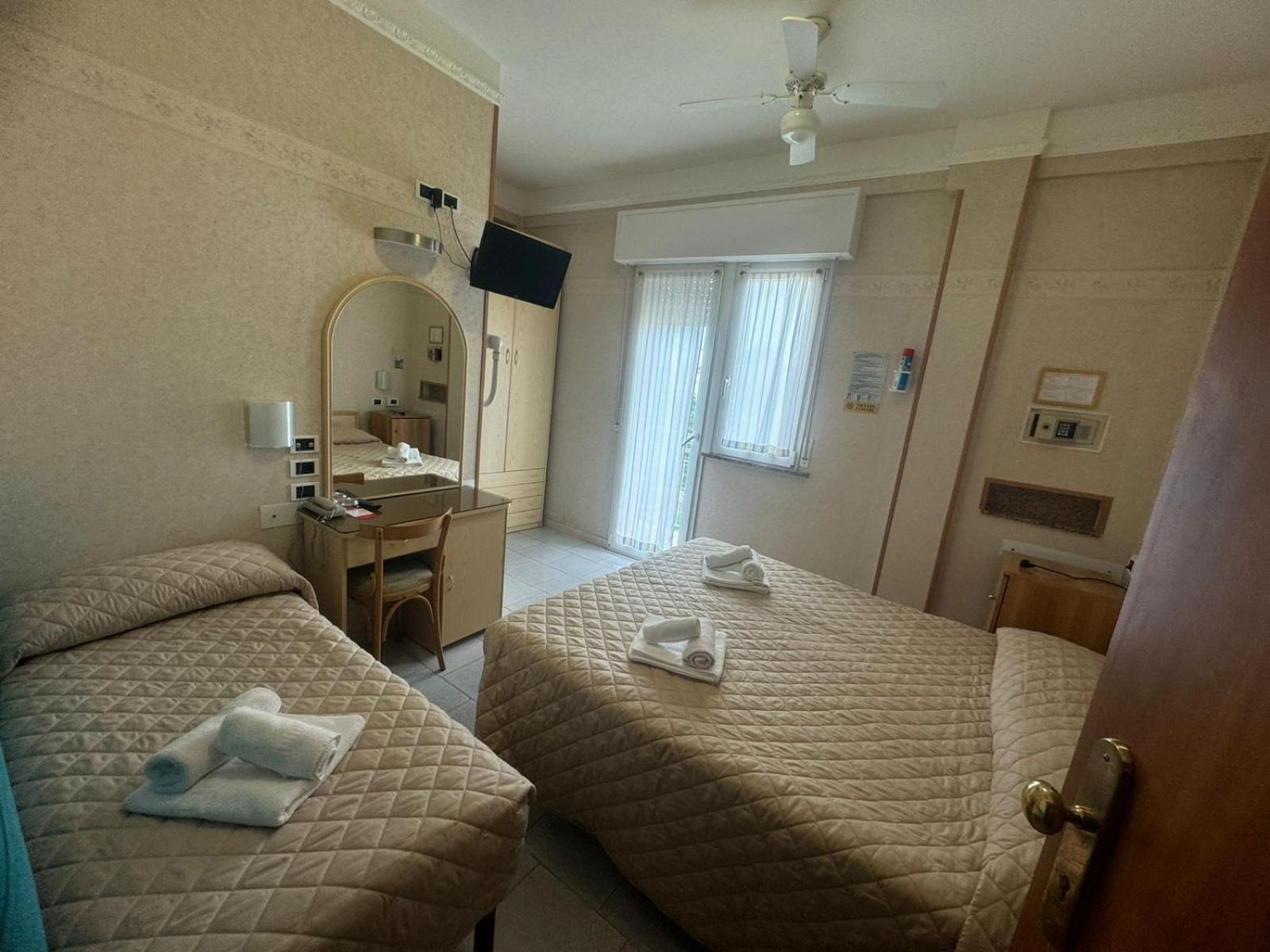 Hotel Bel Sogno 里米尼 外观 照片